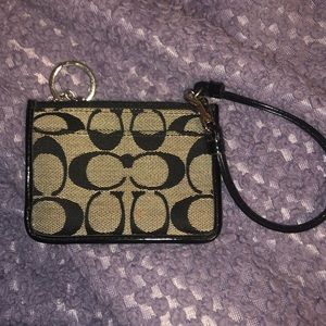 Wallet wristlet